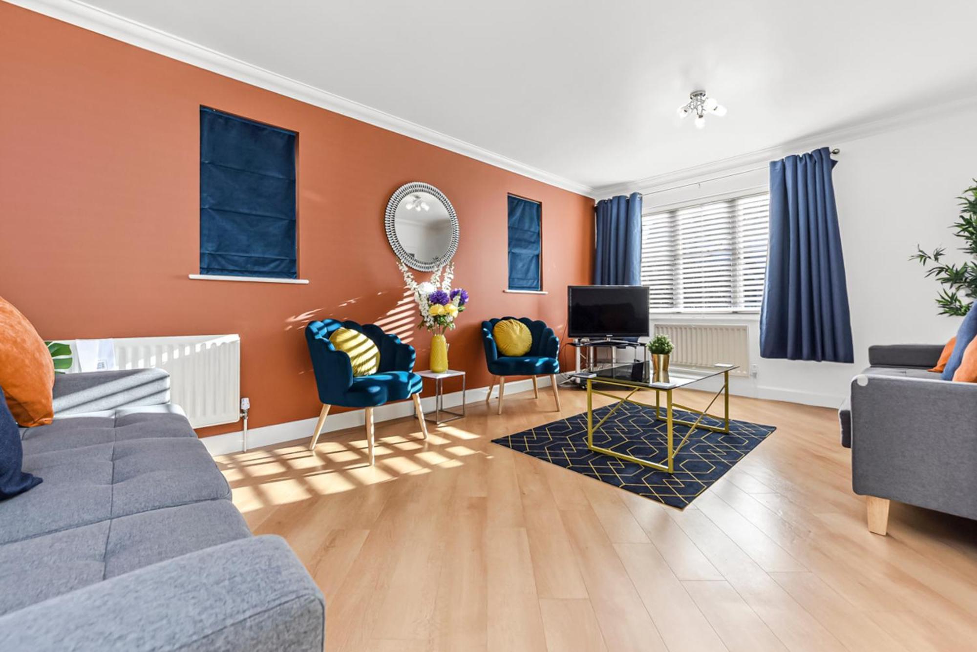 The Woodlands, Shortstay, Ideal For Families, Relocation, Contractors, Travel Stay Horley Zewnętrze zdjęcie